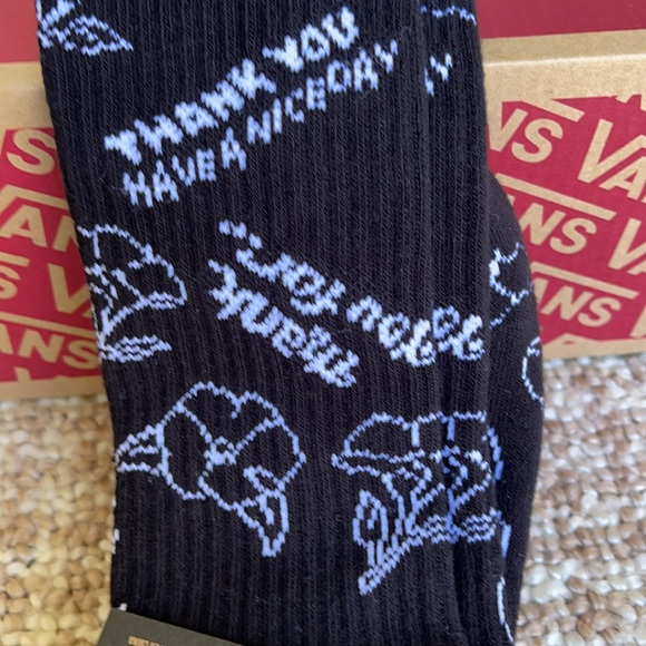 Vans “Off The Wall” socks - Picture 5 of 16